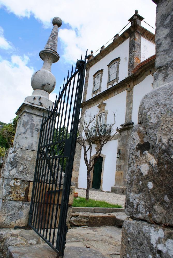 Casa Das Torres De Oliveira Mesão Frio Esterno foto